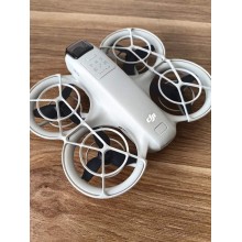 大疆 DJI Neo 4K高清 掌上Vlog航拍無(wú)人機(jī) 新手入門級(jí) 戶外露營(yíng)旅游AI智能跟拍飛行相機(jī)